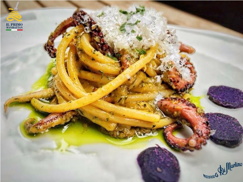 Spaghetti di Gragnano IGP Di Martino con polpo del Mediterraneo alla Nerano mantecato con zucchine croccanti, pecorino, basilico, prezzemolo e menta