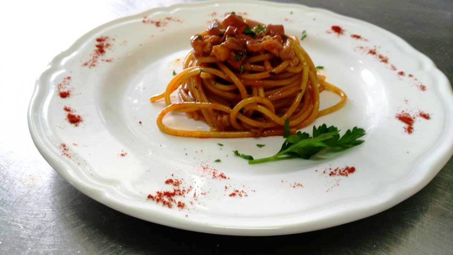 Spaghetti 'cu 'a Porv' (  ricetta tipica padulese)