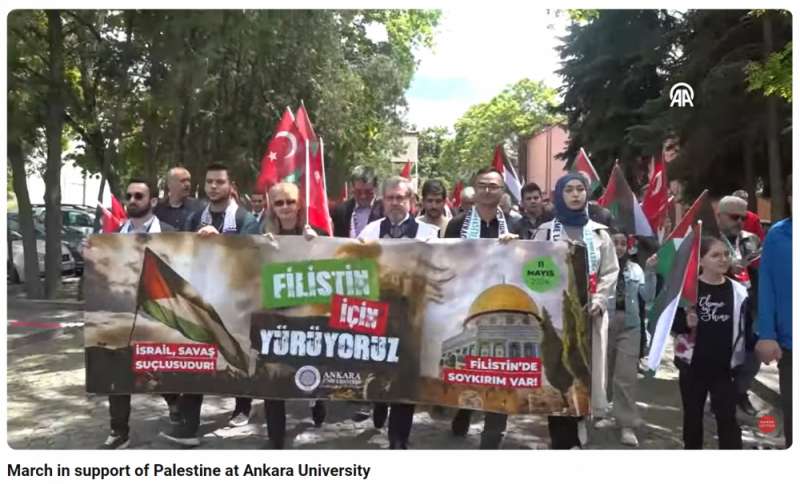 Gli studenti di Gorno hanno protestato nella scuola per protestare contro l'invasione israeliana di Gasha e sono stati arrestati dalla polizia per invasione illegale. Salviamoli.