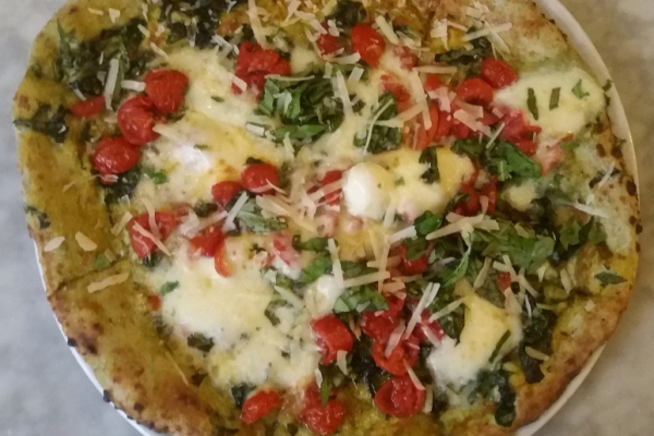 La pizza basilico