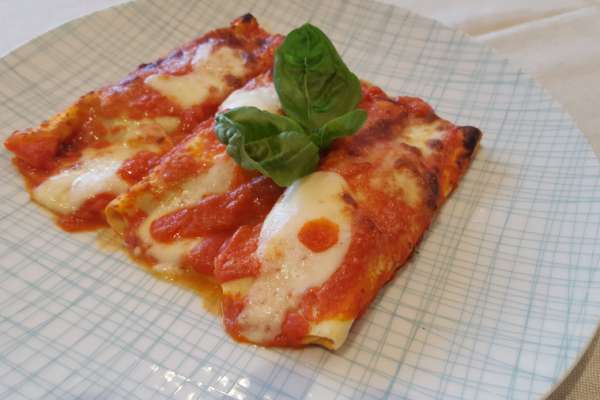 Cannelloni della domenica al ragù