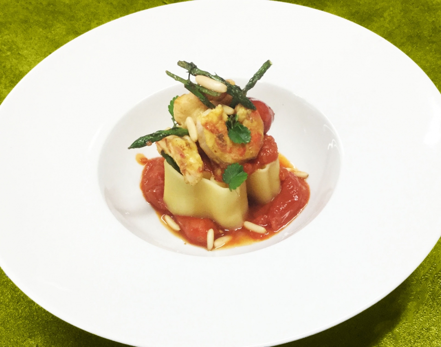 Girasole di asparagi e gamberetti al curry