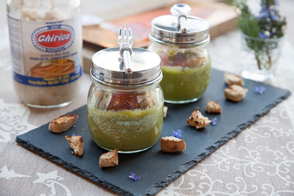 Crema di piselli e grano cotto con trota affumicata