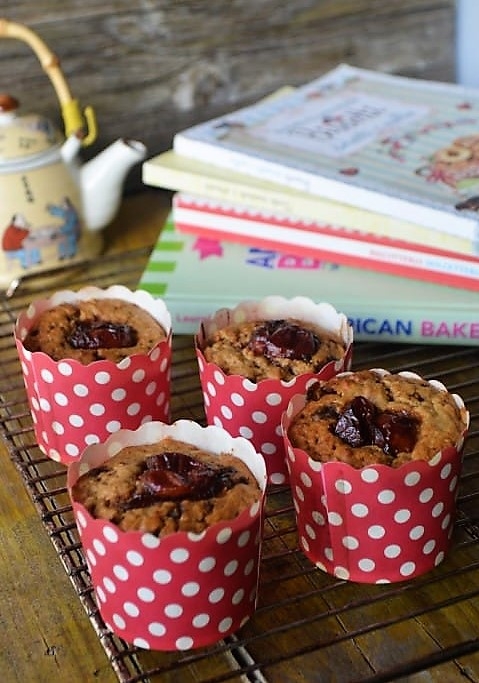 Muffin ai 5 cereali e marmellata di datterini