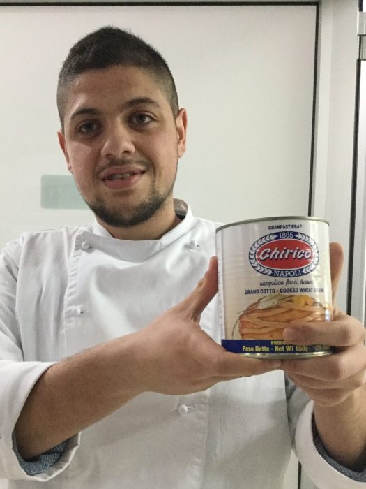 Tartare di manzo, galletta di grano e maionese alla soia