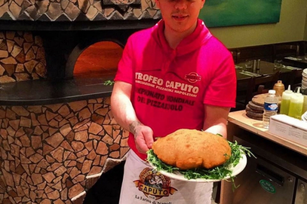Pizza fritta napoletana di Berny's