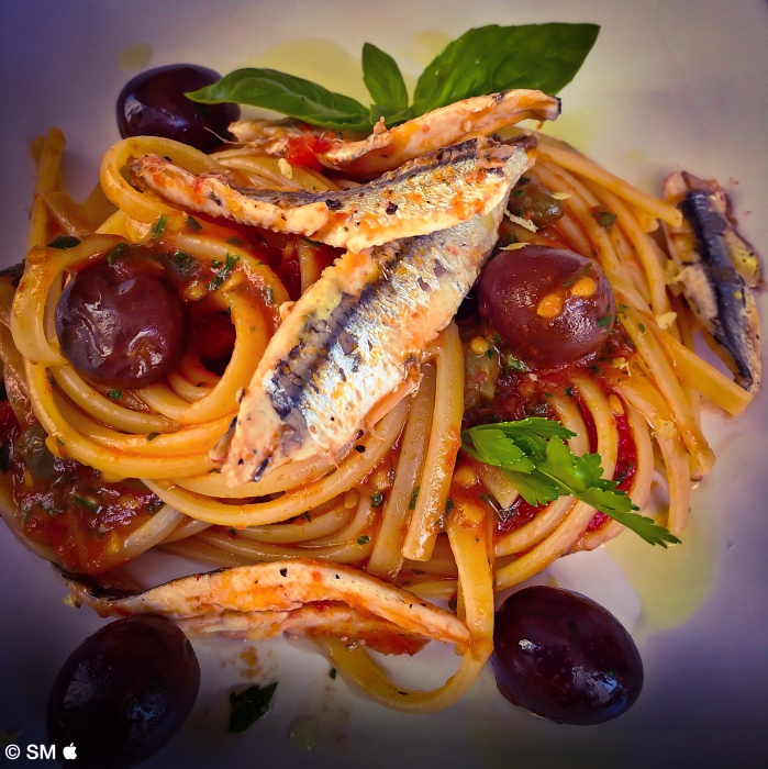 Linguine alla Cetarese