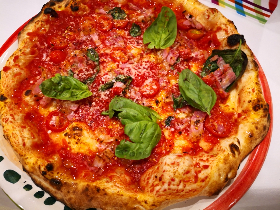 Pizza Damatriciana