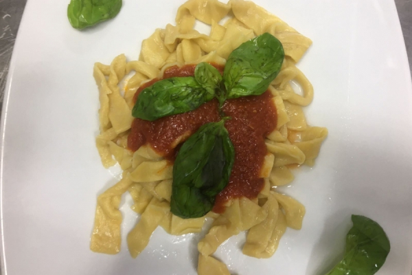 Pettole al ragù di nonna Assunta