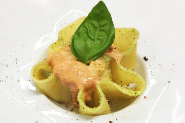 Prezzemolata con besciamella alla conserva di pomodoro