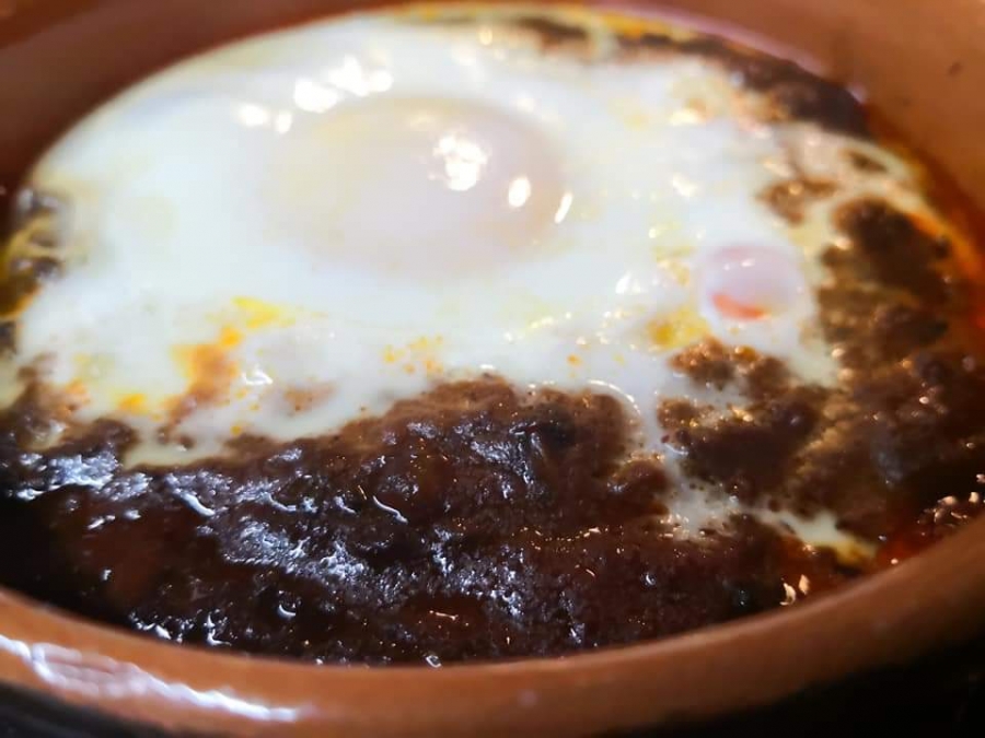La gallina ha fatto il ragù 