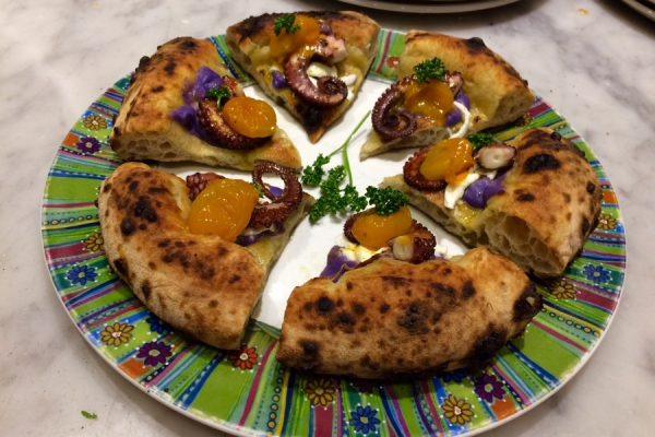 Pizza Cloud - 'Polpo alla griglia & Patata Viola'