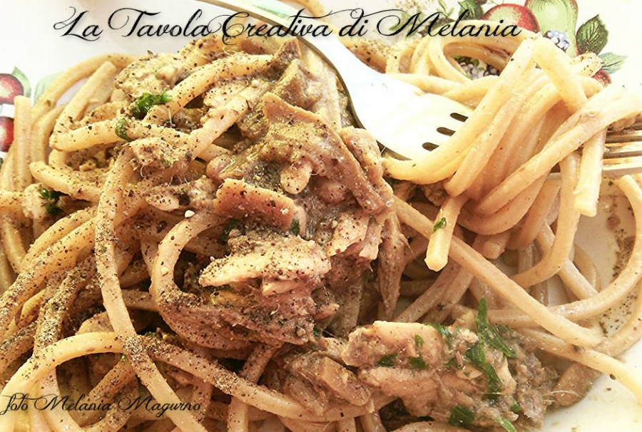 Spaghetti integrali con alici e funghi di Melania Magurno